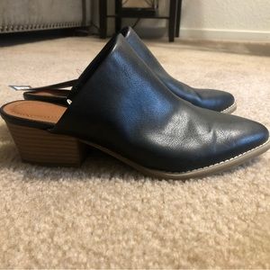 Brand new universal thread mules